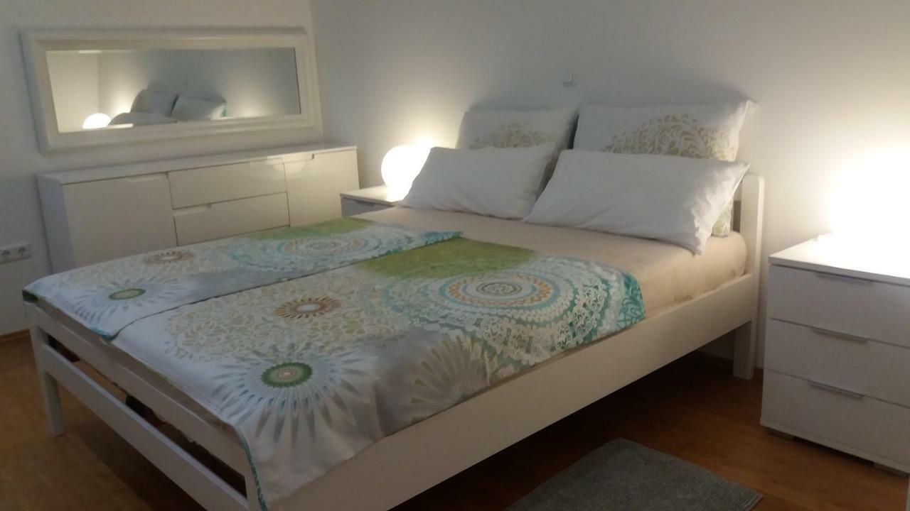 Ferienwohnung Mary Zadar Exterior foto